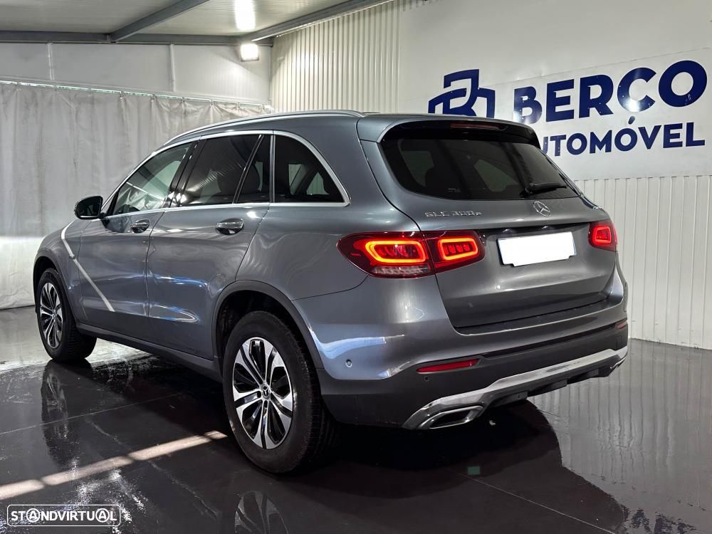 Mercedes-Benz GLC 300 e 4Matic - 4