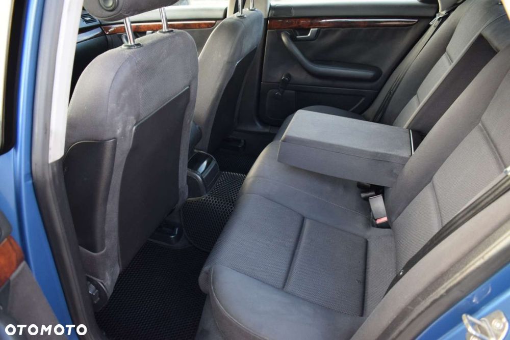 Audi A4 Limousine - 18