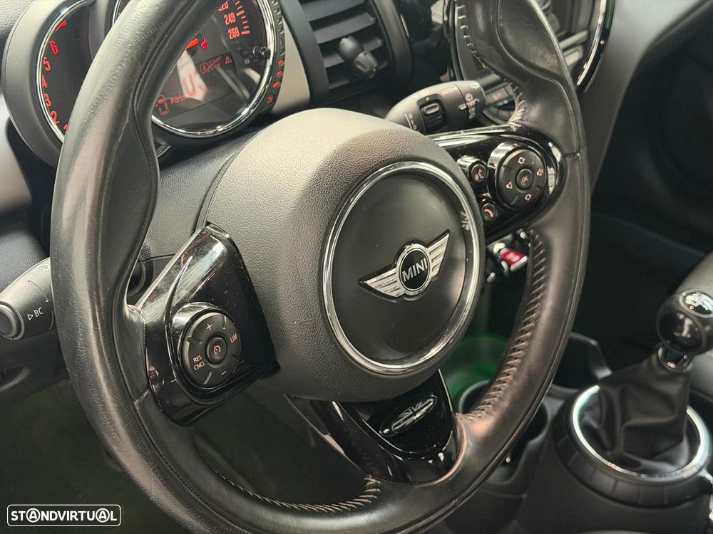 MINI 5 Portas Cooper D - 12