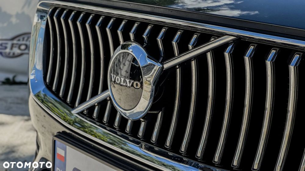 Volvo XC 90 B5 D AWD Geartronic Momentum - 8