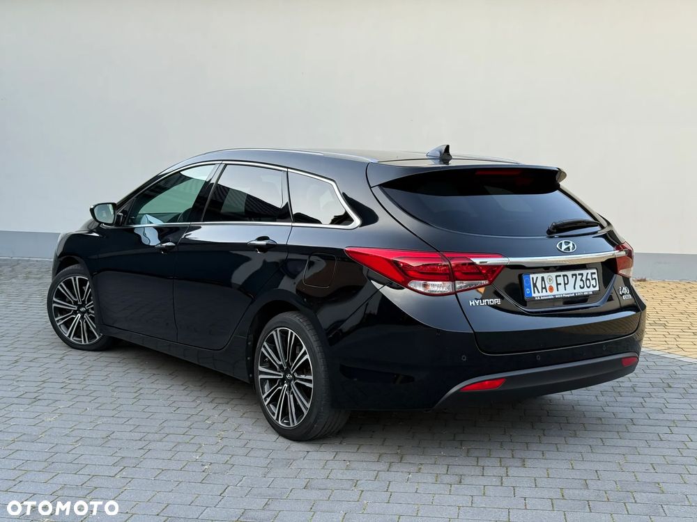 Hyundai i40 Kombi 1.7 CRDi DCT Premium - 7