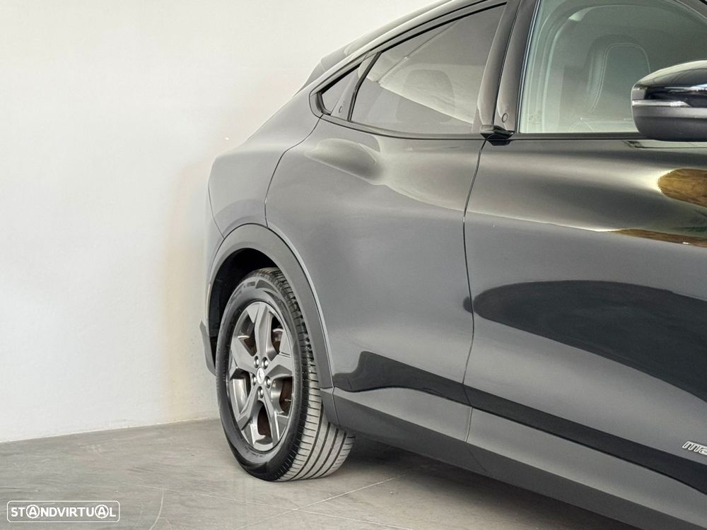 Ford Mustang Mach-E 72.6 kWh Base - 2