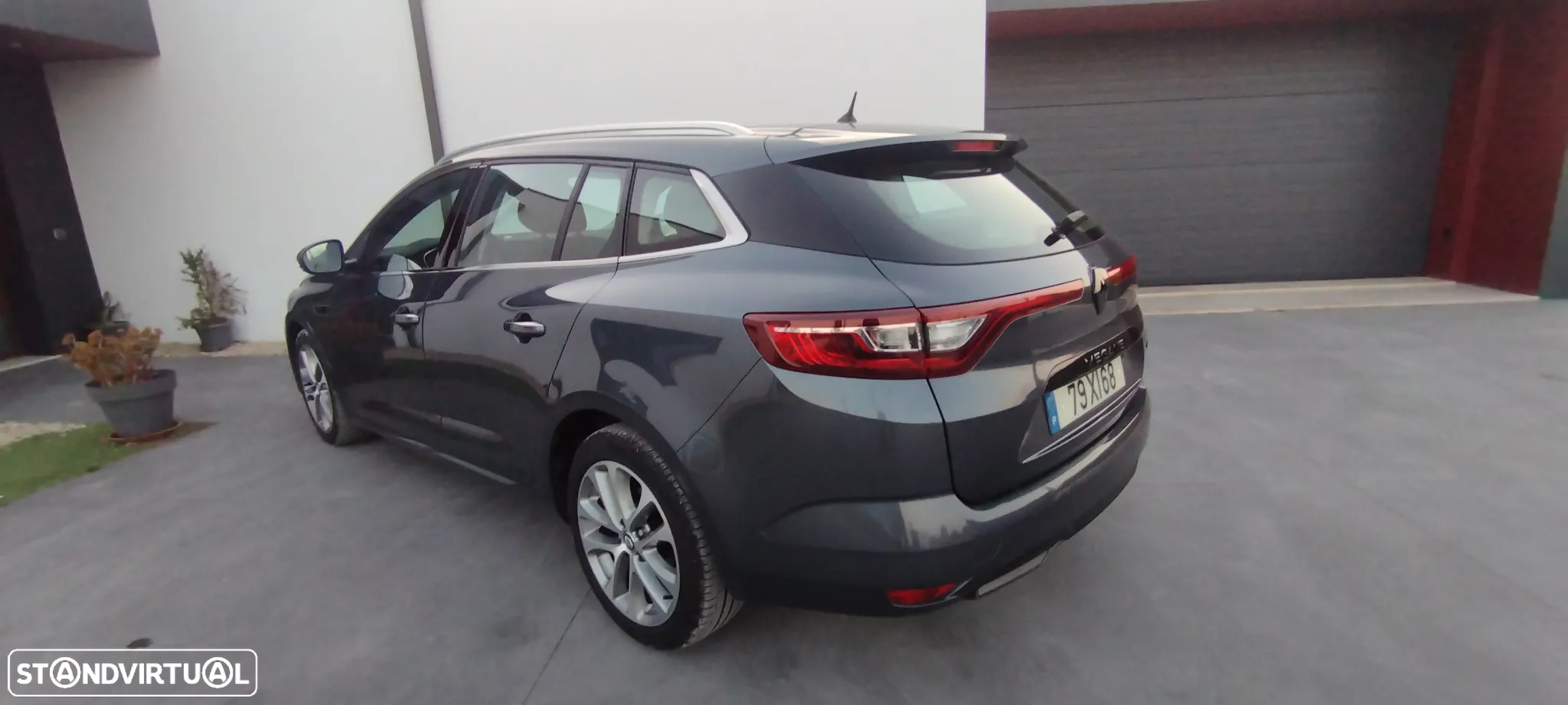 Renault Mégane Sport Tourer dCi 110 FAP EDC Dynamique - 4