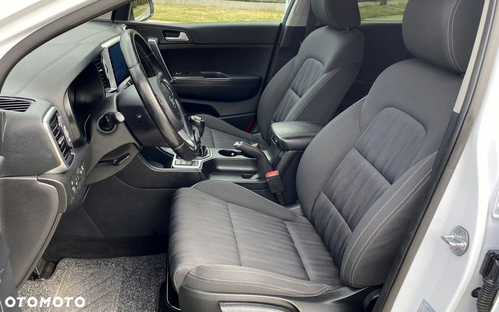 Kia Sportage 1.6 GDI Business Line 2WD - 21