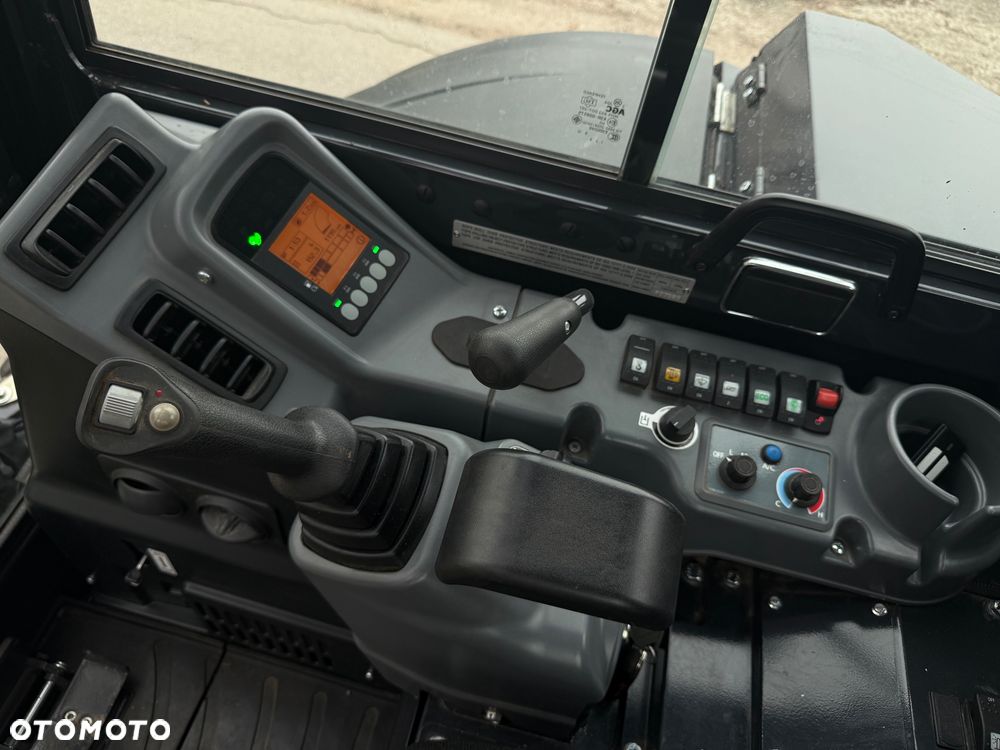 Yanmar Minikoparka Gąsienicowa ViO57 - 37