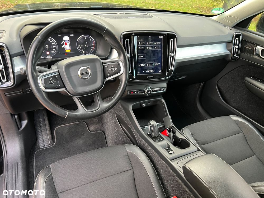 Volvo XC 40 D3 Momentum - 33