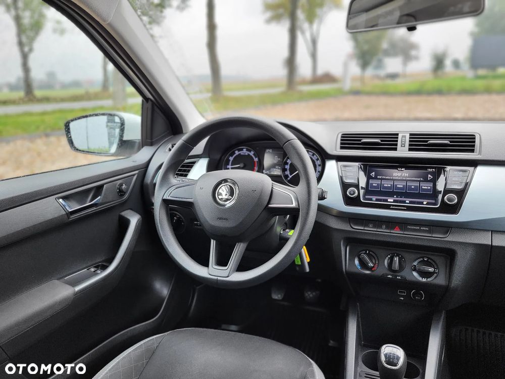 Skoda Fabia 1.0 Ambition - 10