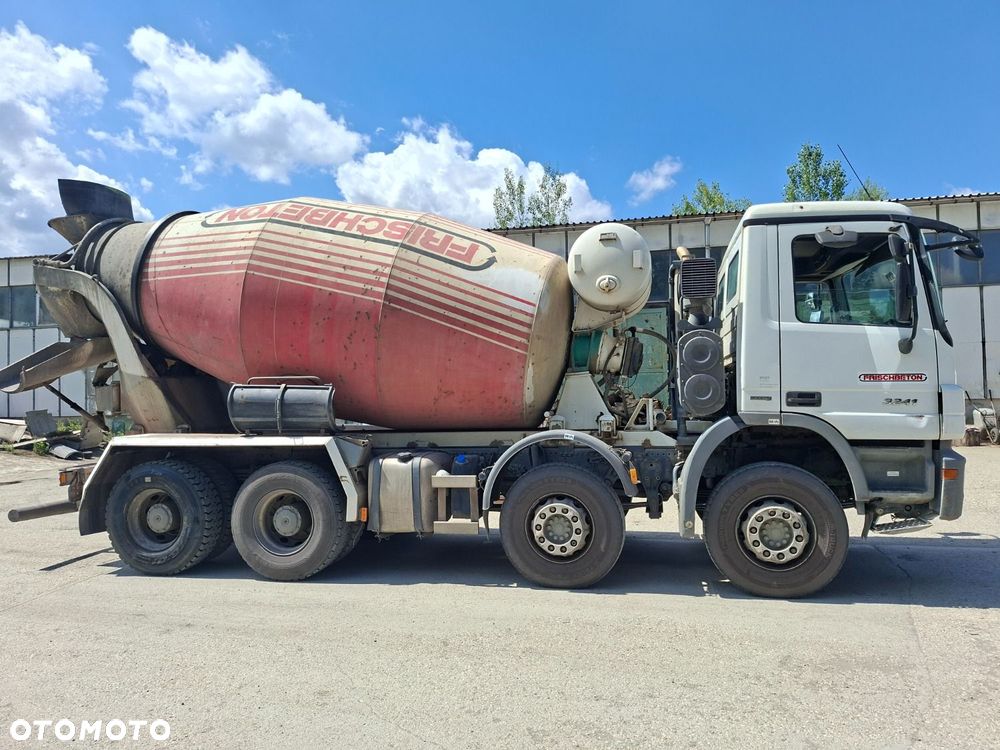 Versalift Actros 3241 B 8X4/4 - 4