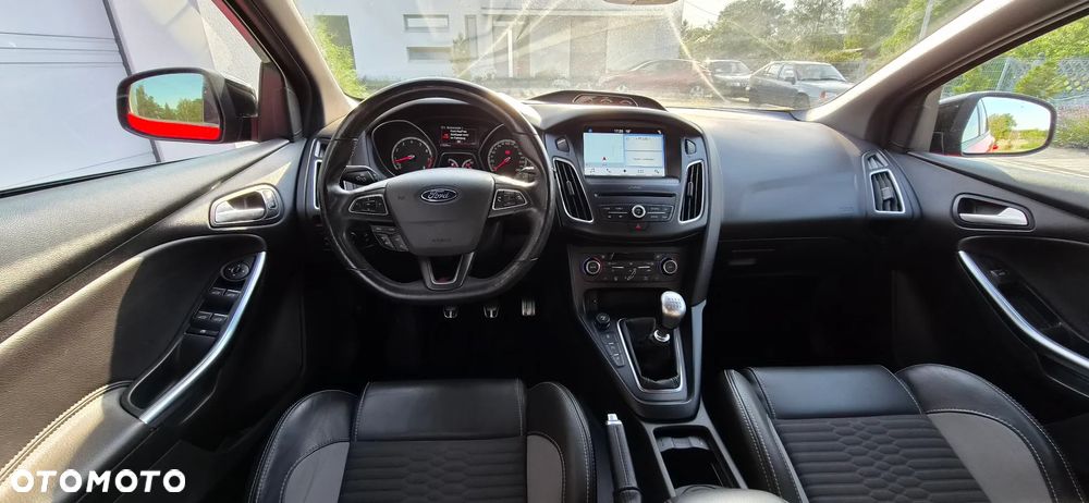 Ford Focus 2.0 EcoBoost ST-2 - 27