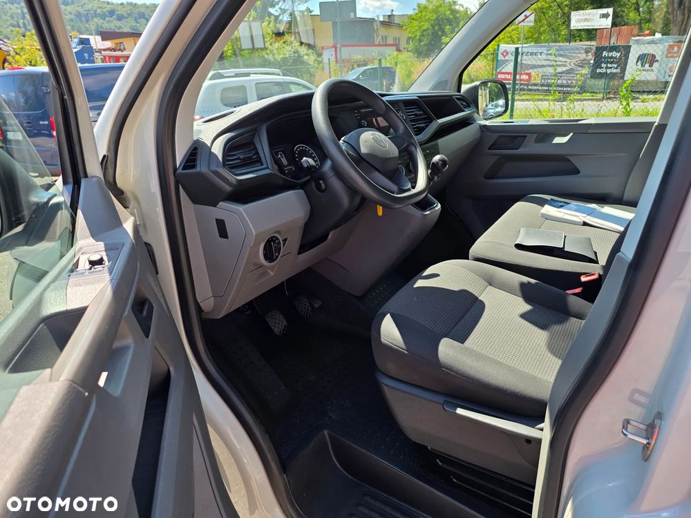 Volkswagen Caravelle 6.1 2.0 TDI L1 Comfortline - 4