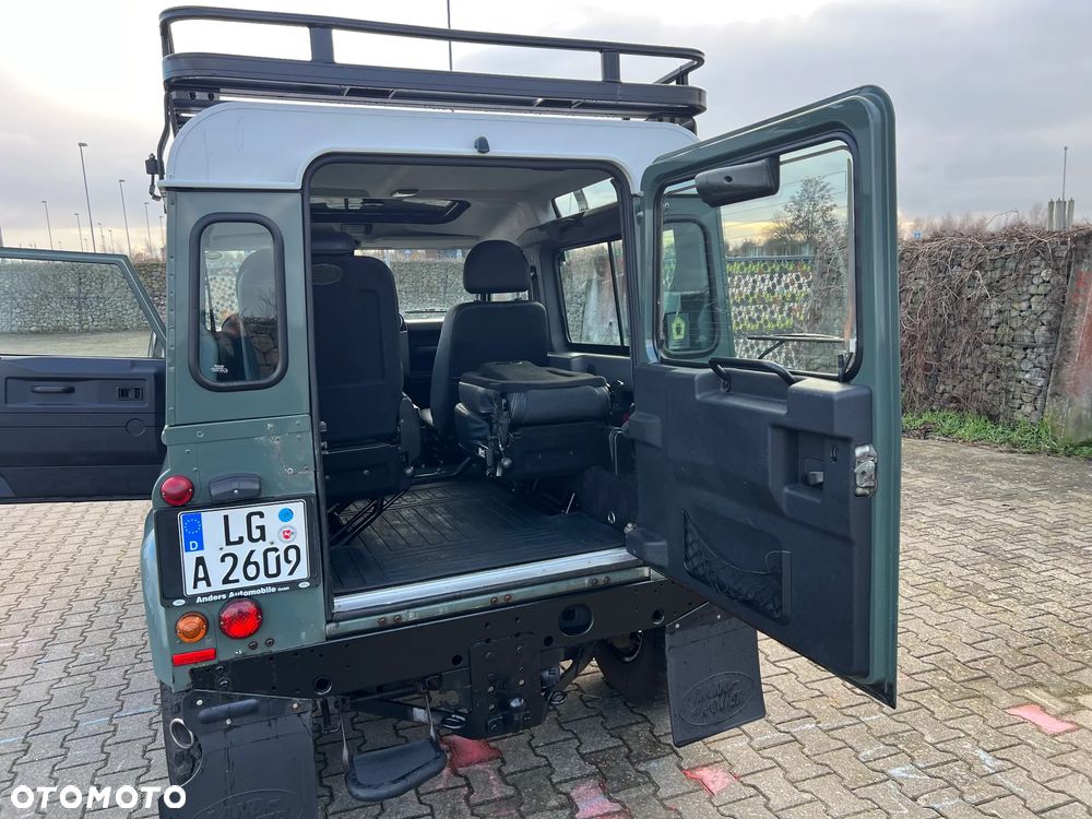 Land Rover Defender 90 DPF SE - 15