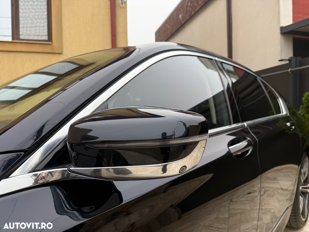 BMW Seria 7 750d xDrive - 33