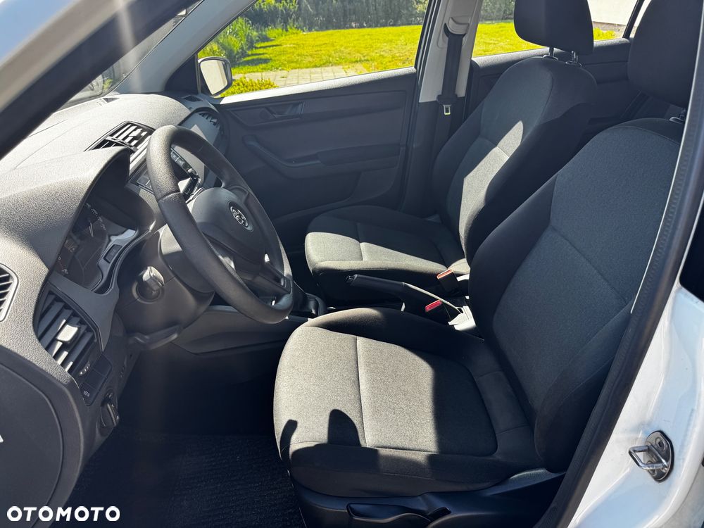 Skoda Fabia 1.2 TSI Cool Edition Red & Grey - 24