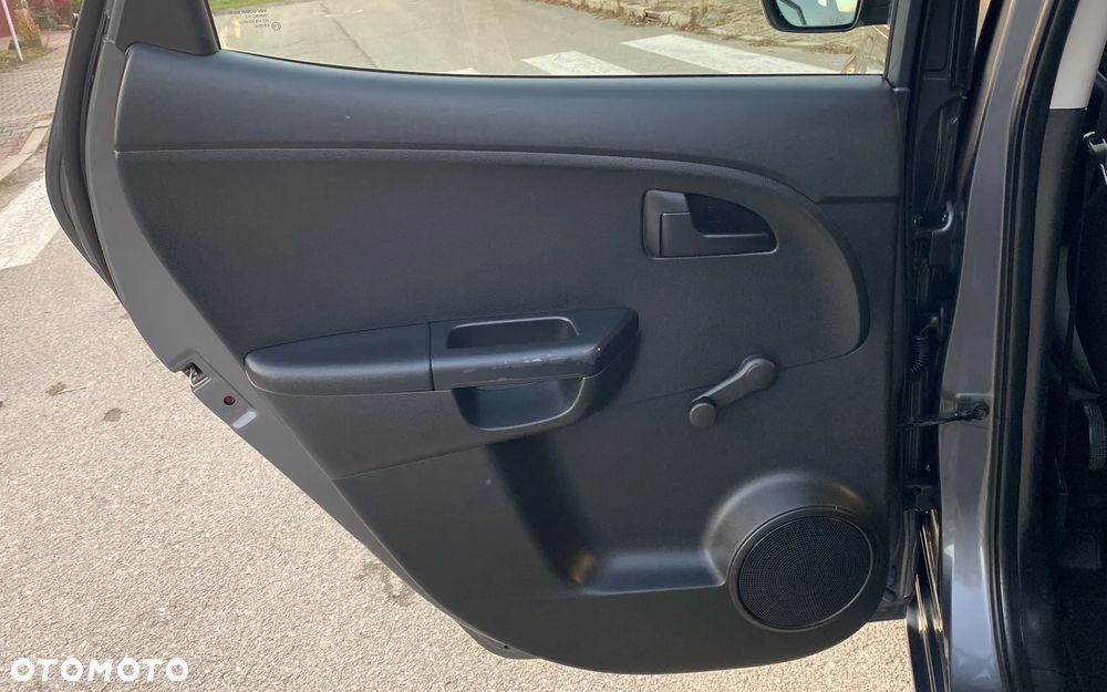 Kia Venga 1.6 L - 25