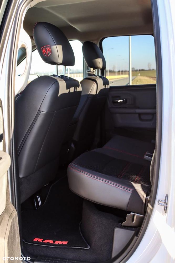 RAM 1500 - 25