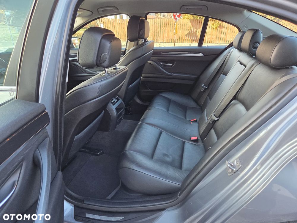 BMW Seria 5 520d xDrive Luxury Line - 12
