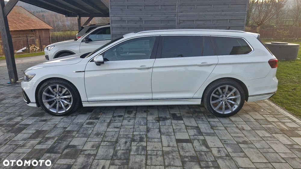Volkswagen Passat 2.0 TSI OPF 4 Motion DSG Highline - 2