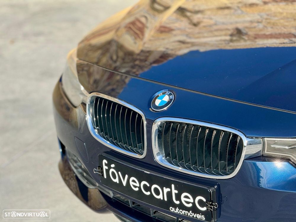 BMW 318 d Touring Auto - 13