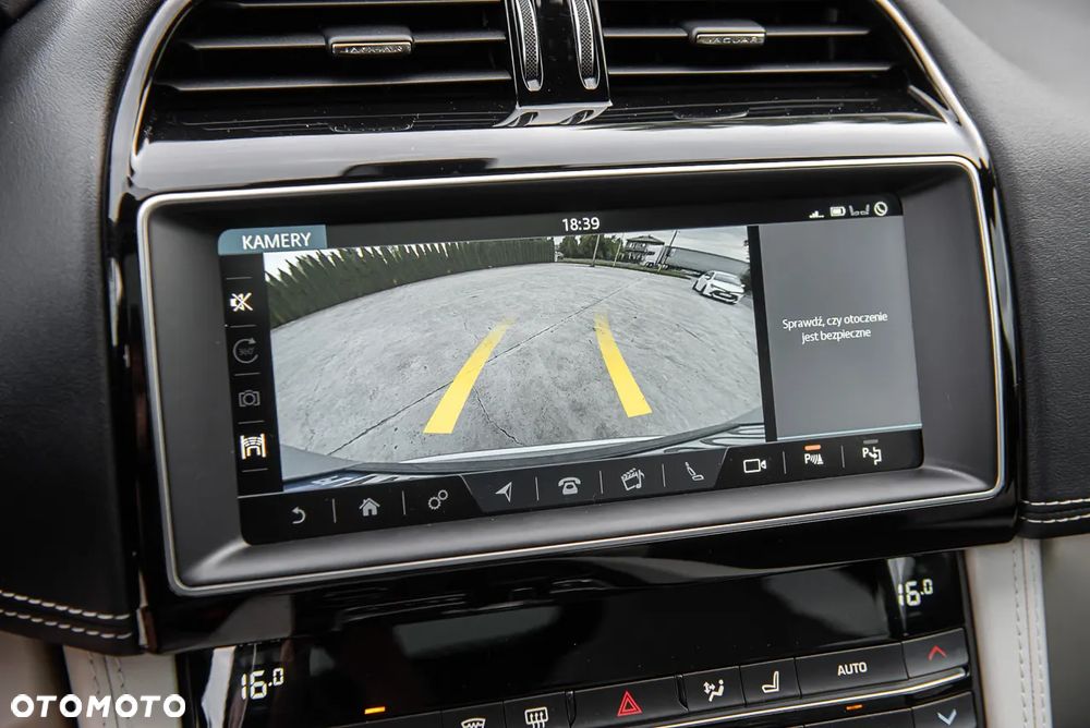 Jaguar F-Pace 5.0 V8 P550 AWD SVR - 26