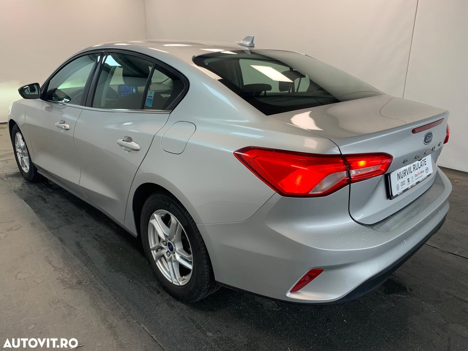 Ford Focus 1.0 EcoBoost Trend - 11