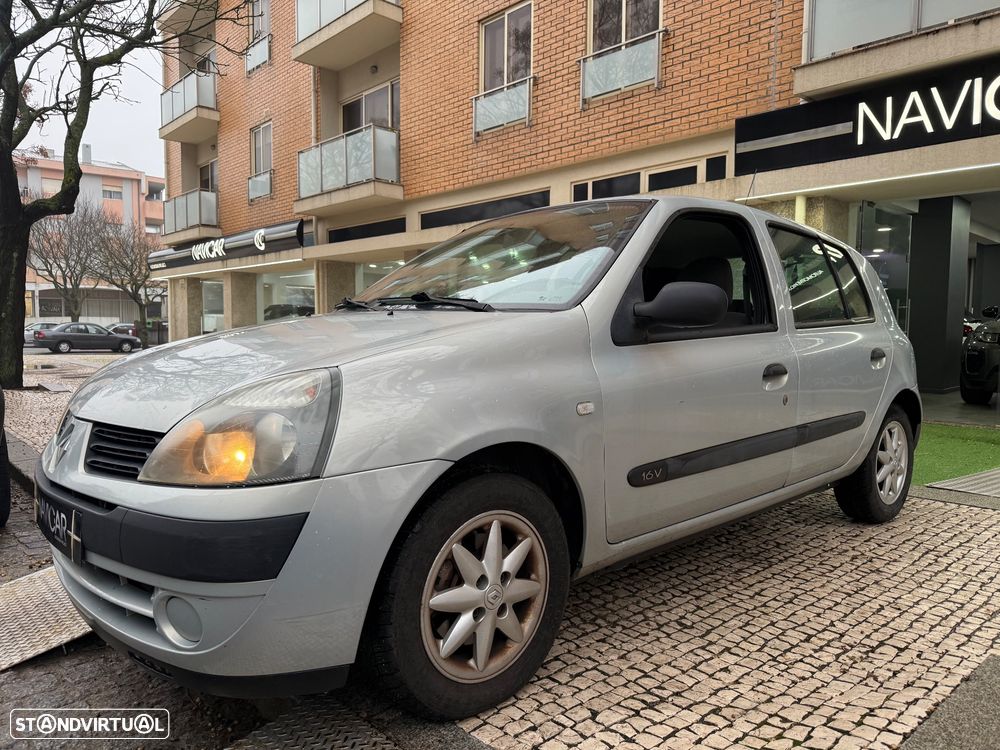 Renault Clio 1.2 16V Confort - 3