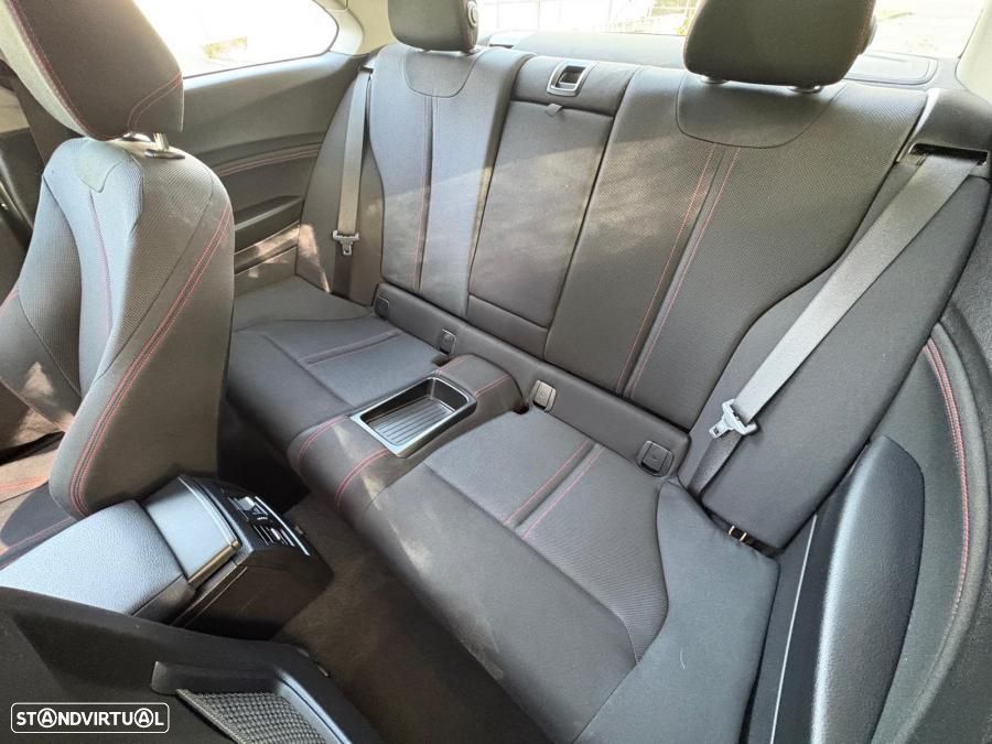 BMW 218 i Aut. Sport Line - 28