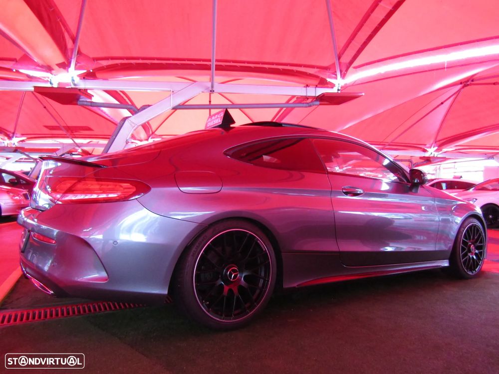 Mercedes-Benz C 220 d AMG Line - 38