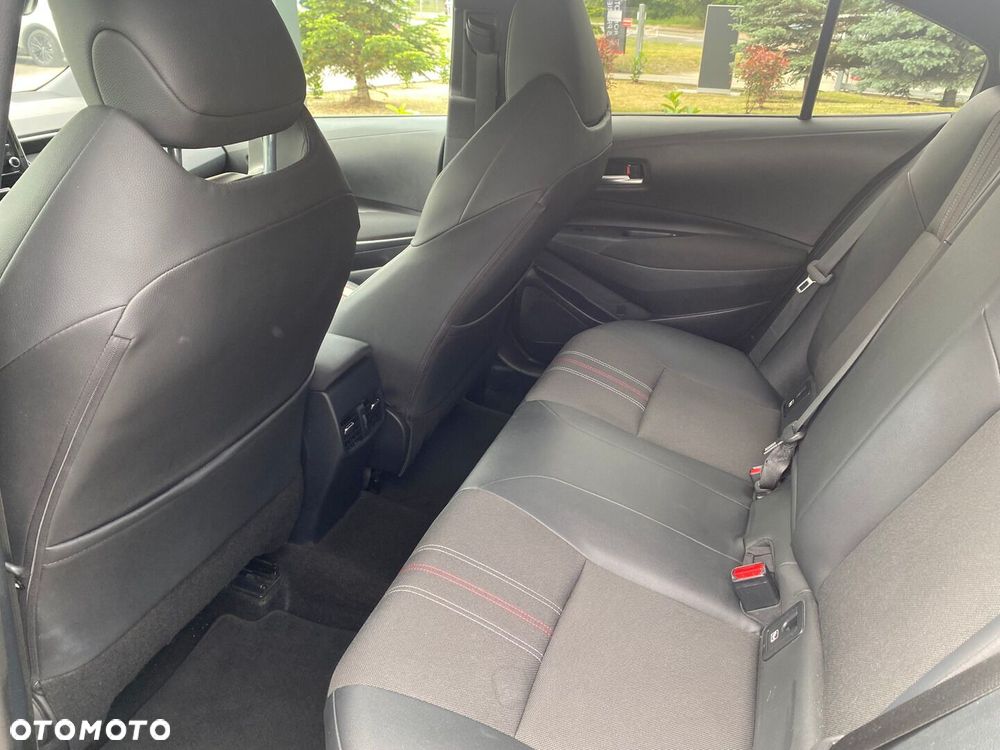 Toyota Corolla - 24