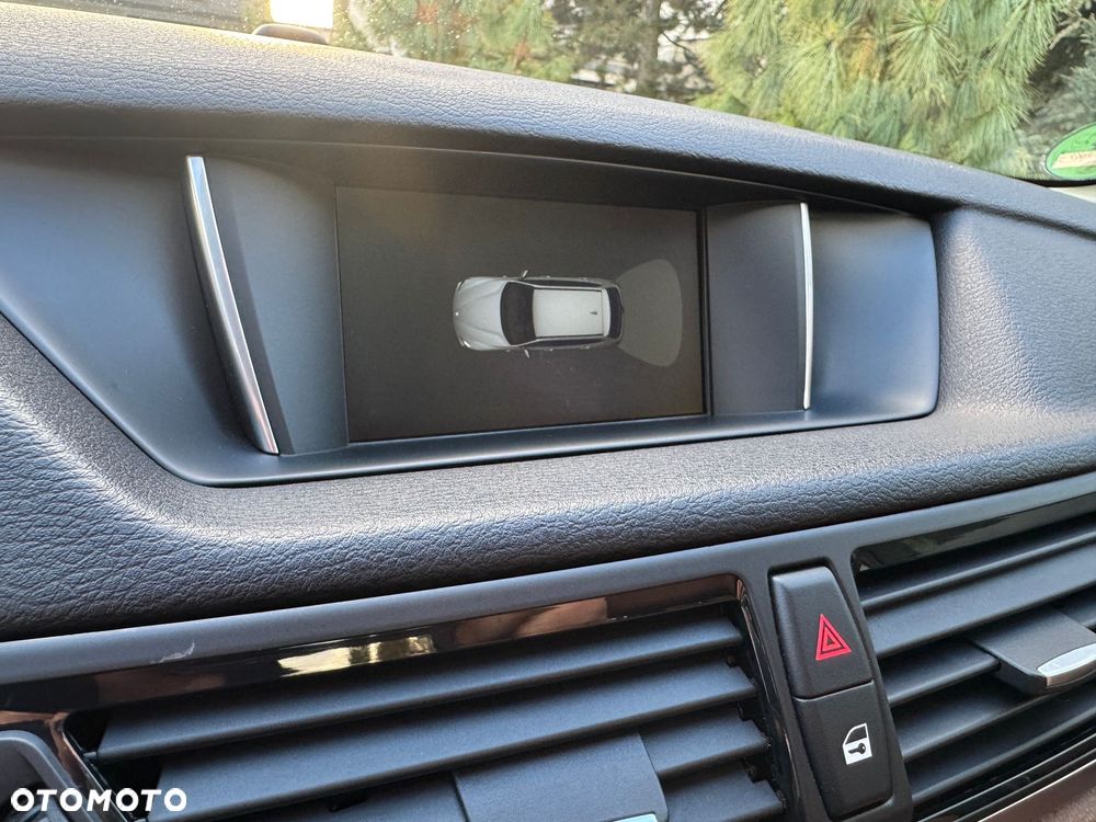 BMW X1 xDrive18d xLine - 21