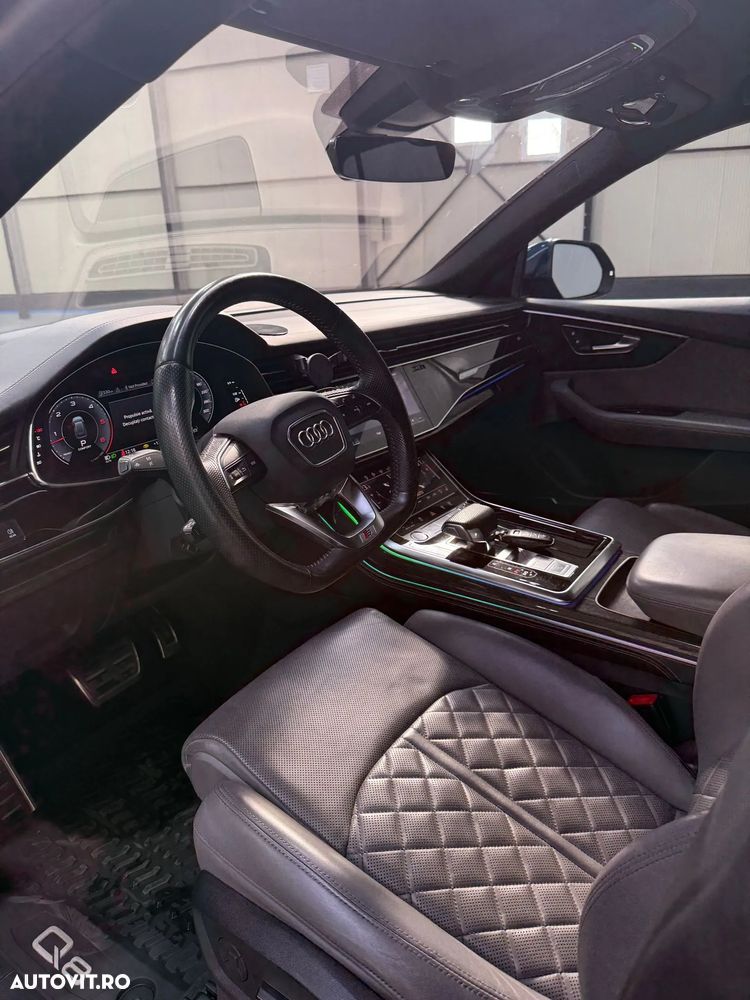 Audi Q8 - 18