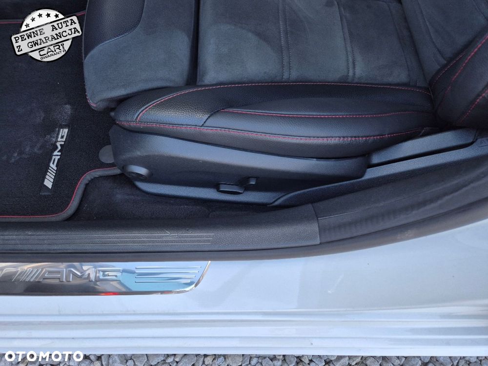 Mercedes-Benz Klasa C AMG 43 4-Matic - 17