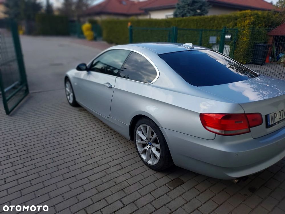 BMW Seria 3 330xd - 4