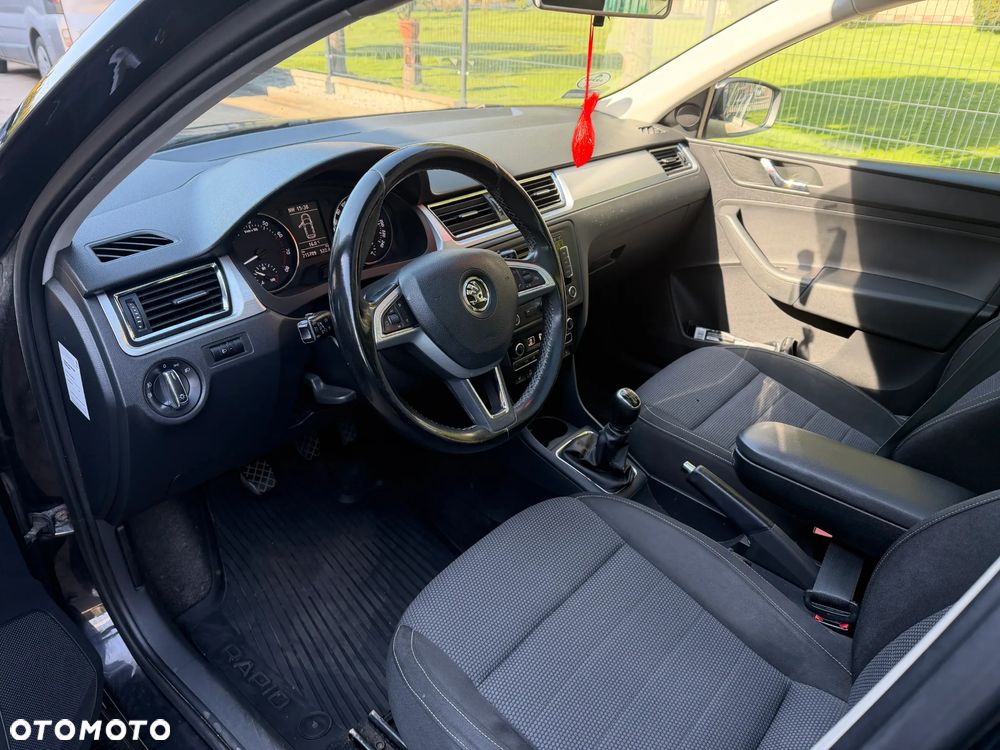 Skoda RAPID 1.2 TSI Elegance - 4