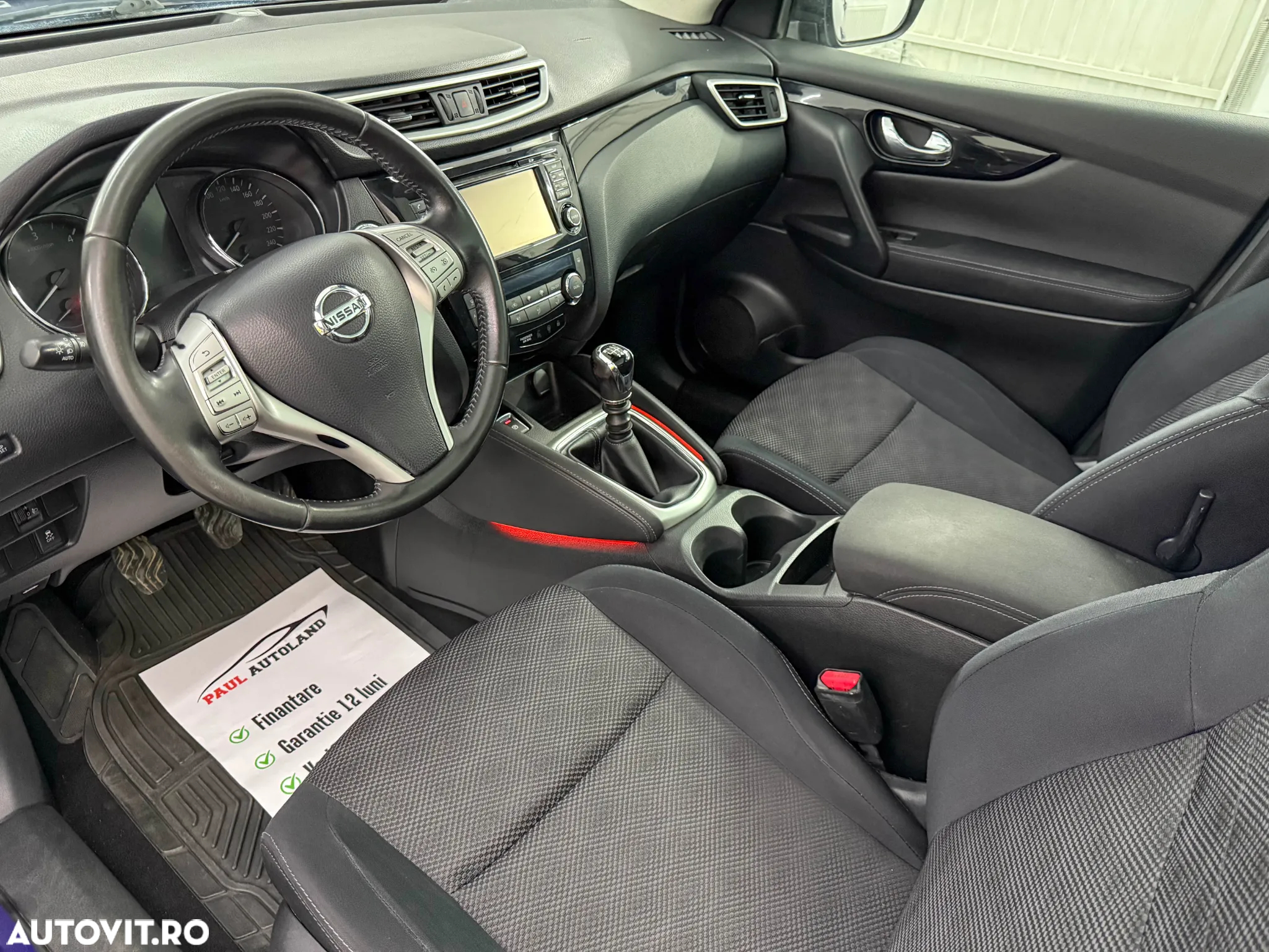 Nissan Qashqai 1.6 DCI N-Connecta - 27