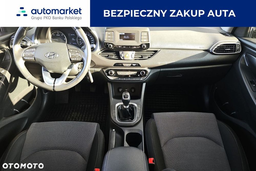 Hyundai i30 1.6 D Classic + - 6
