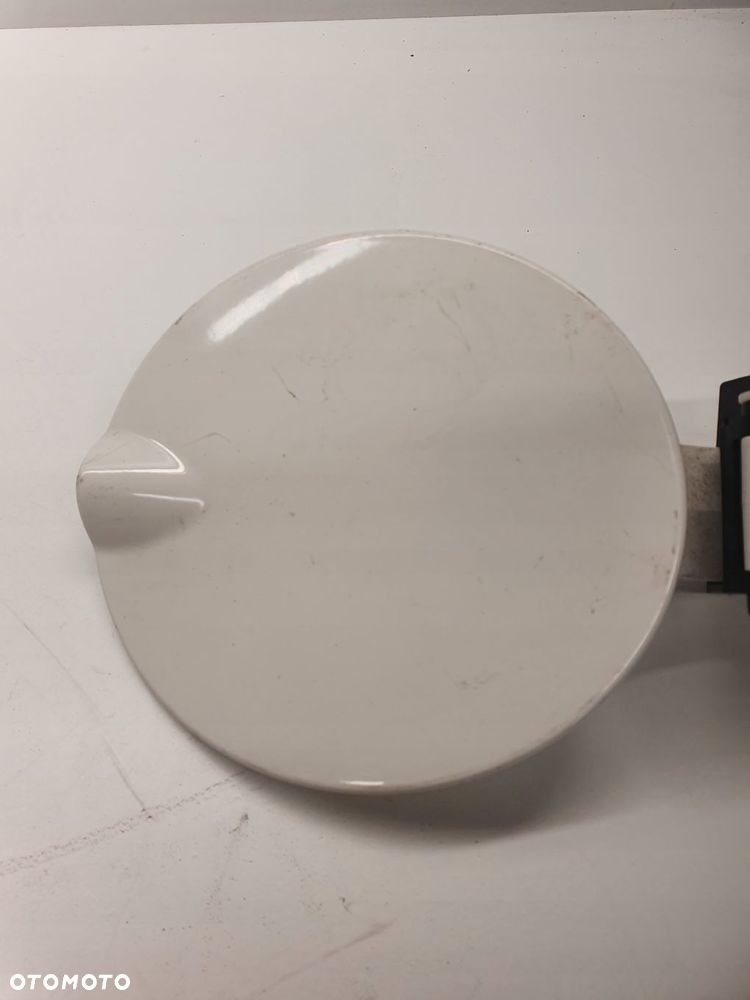 KLAPKA WLEWU PALIWA FIAT 500 ABARTH - 2