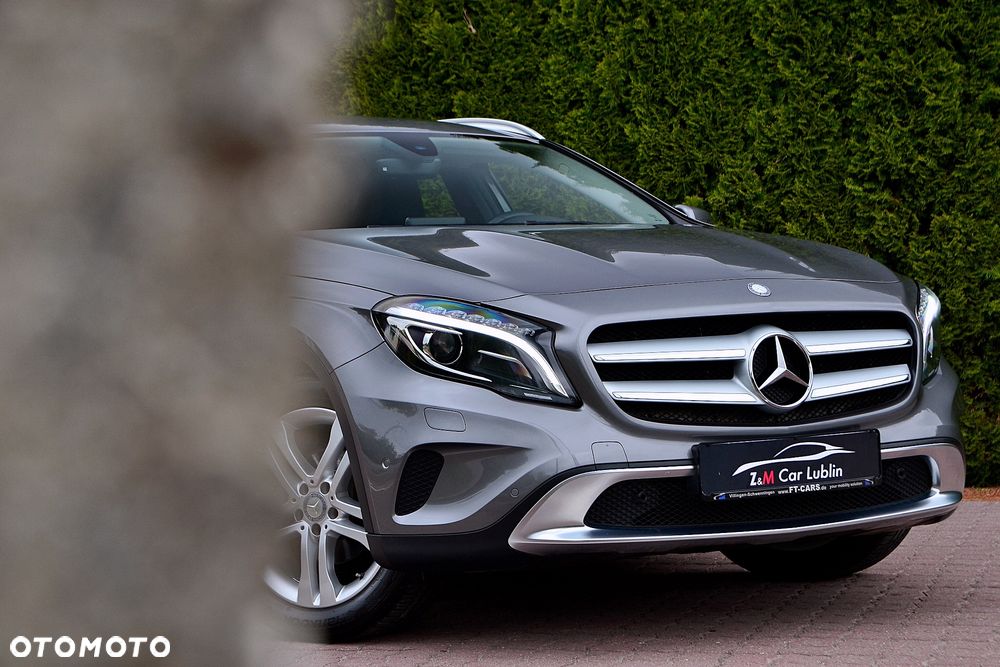 Mercedes-Benz GLA 200 Style - 10