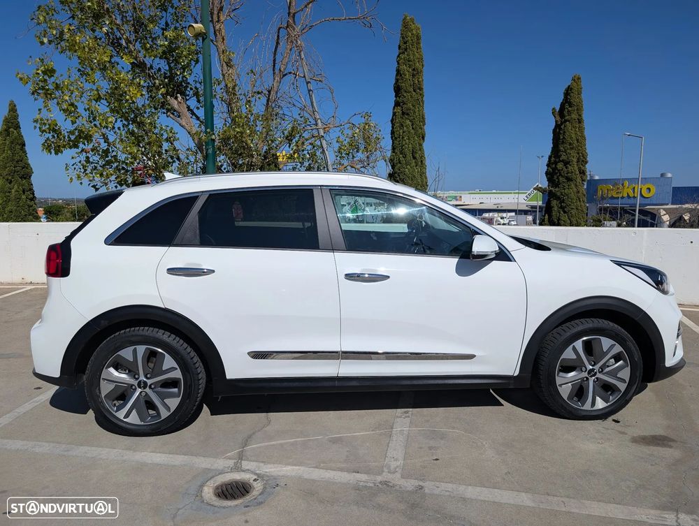 Kia e-Niro Vision - 16