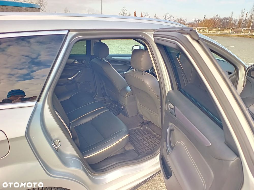 Ford Mondeo SW 2.0 TDCi Gold X - 35