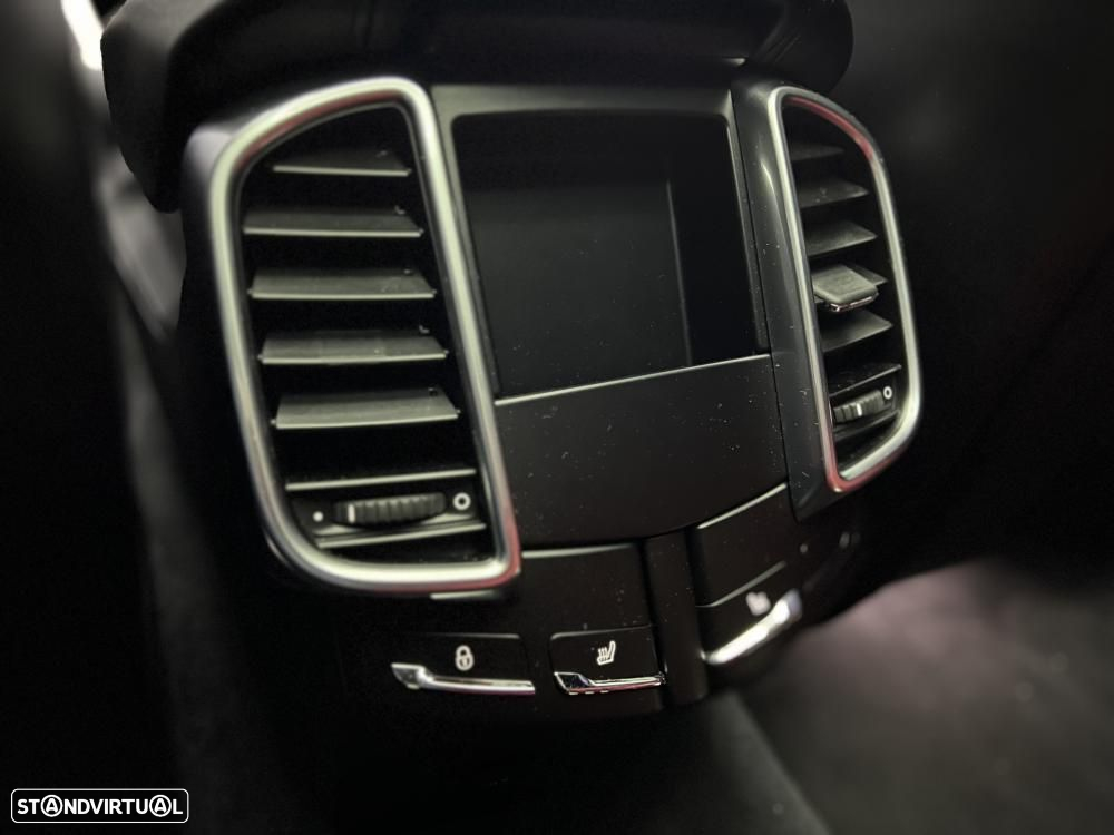 Porsche Cayenne S E-Hybrid - 18
