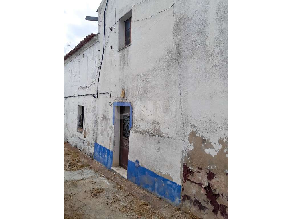 Moradia para renovar_São Pedro do Corval - Grande imagem: 3/23