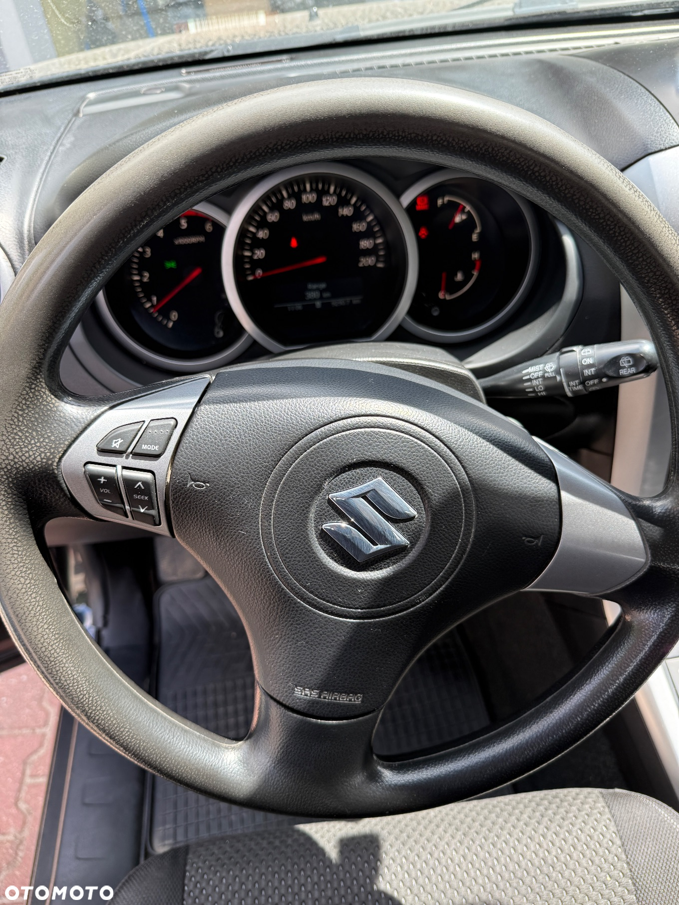 Suzuki Grand Vitara 1.9 DDiS - 6