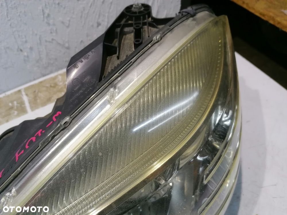 MERCEDES C-KLASA W204 07r LAMPA SOCZEWKA LEWY PRZÓD A2048200161 EUROPA - 2