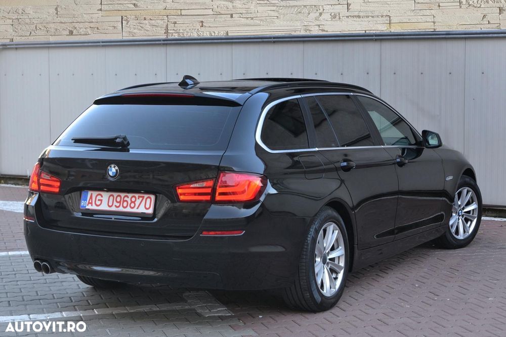BMW Seria 5 520d Touring Aut. Luxury Line - 7