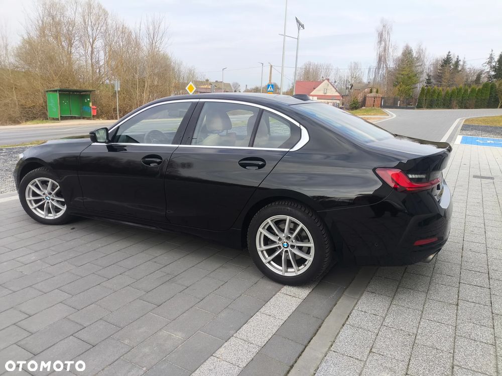 BMW Seria 3 320i - 6