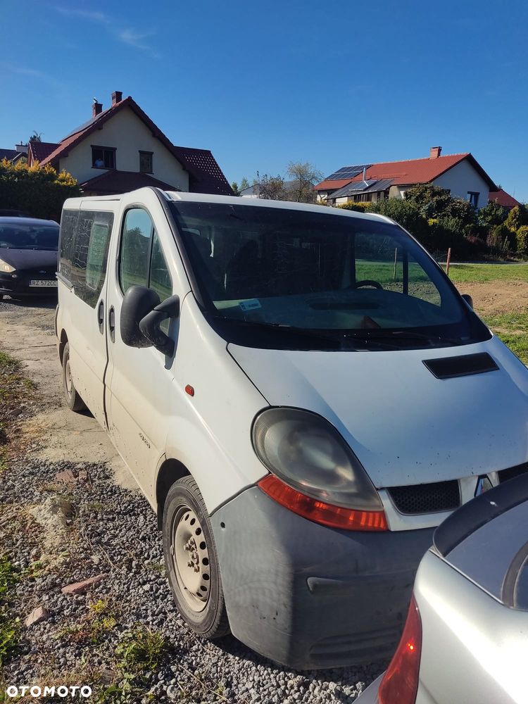 Renault Trafic Passenger - 3