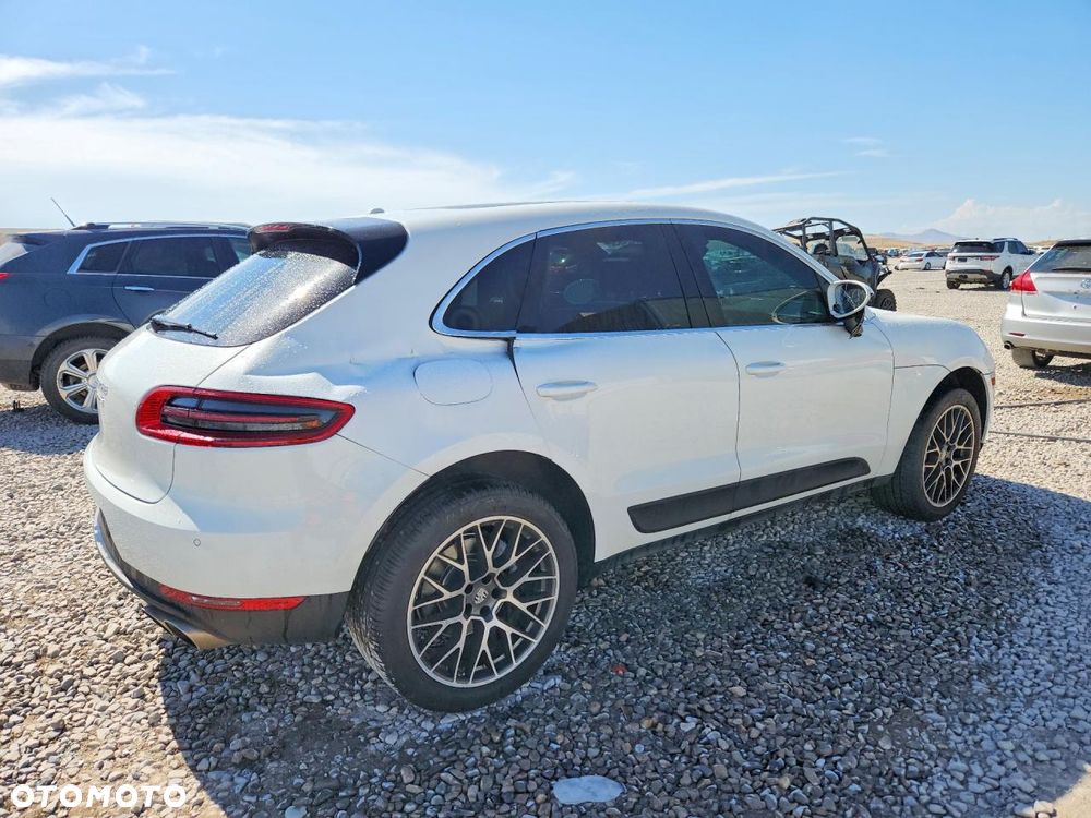 Porsche Macan S - 4