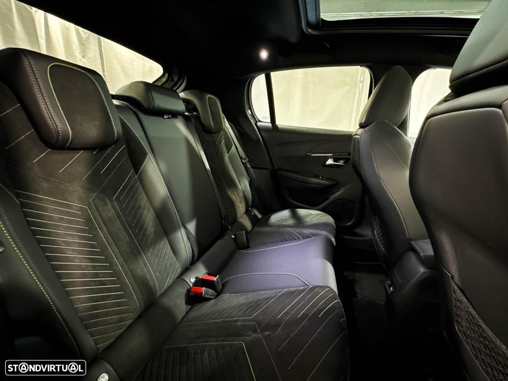 Peugeot e-208 51 kWh GT - 32