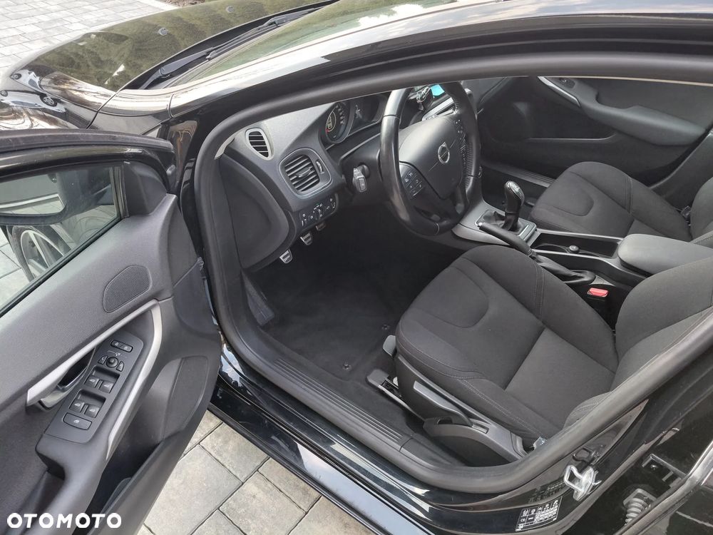 Volvo V40 T2 Summum - 13