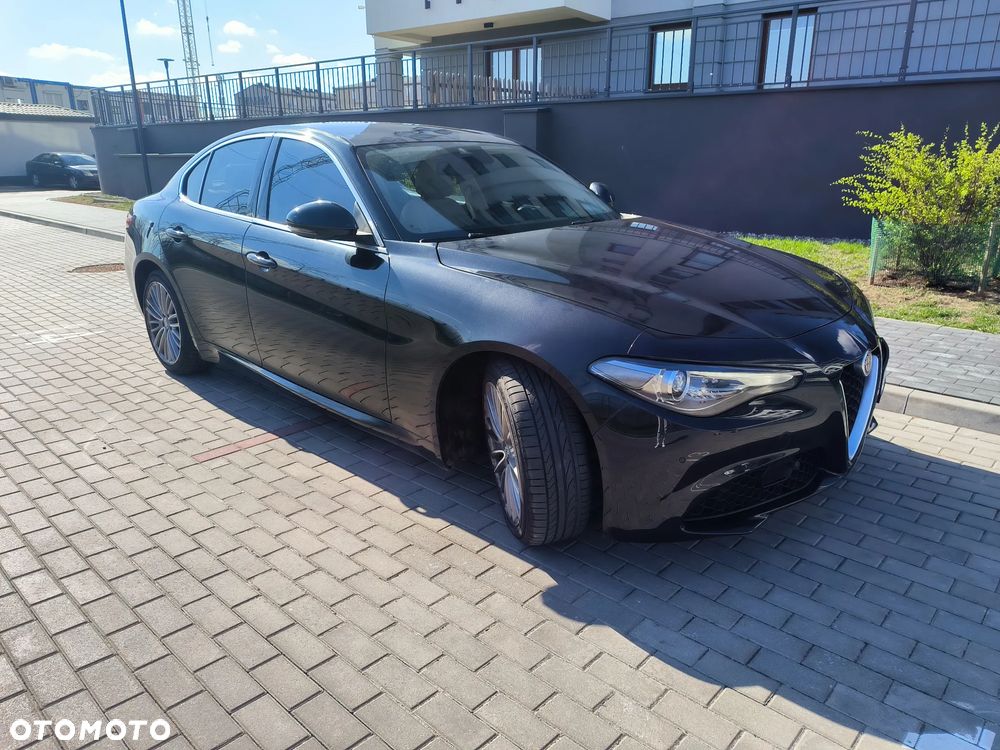 Alfa Romeo Giulia 2.0 Turbo 16V AT8 Veloce - 8